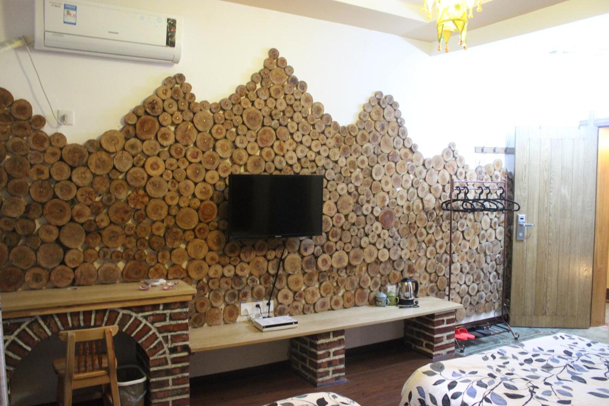 Zhangjiajie April Hostel Room photo