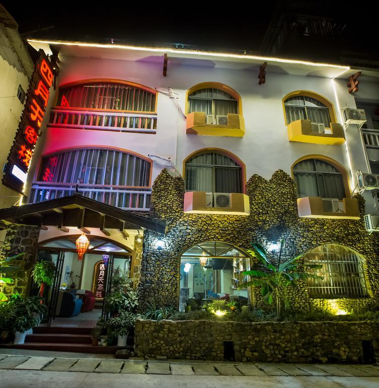 Zhangjiajie April Hostel Exterior photo